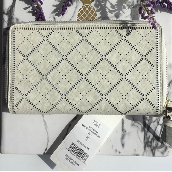 Tory Burch Crosshatch smart phone wallet - Picture 4 of 4